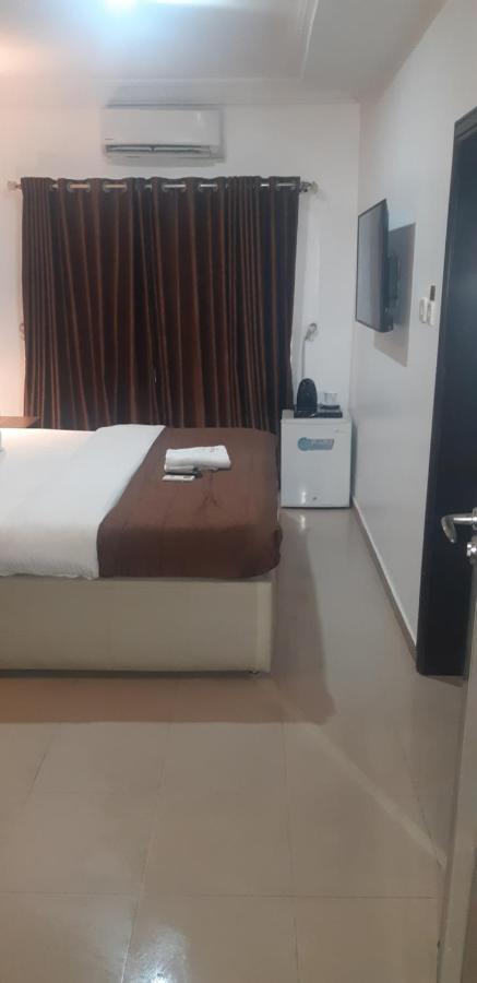 Presken Hotel @Villa Ikeja Exteriör bild