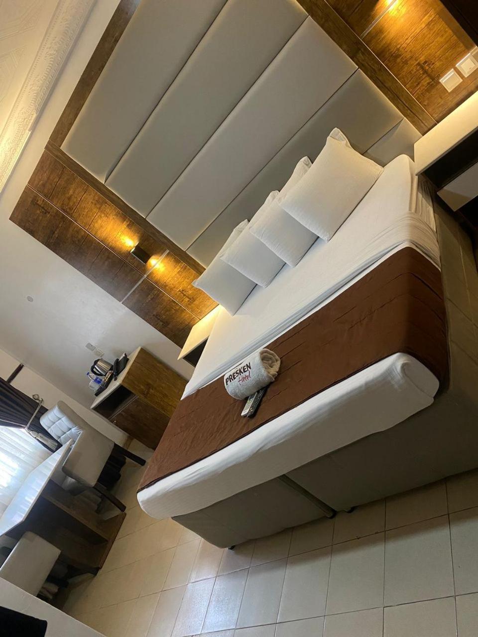 Presken Hotel @Villa Ikeja Exteriör bild
