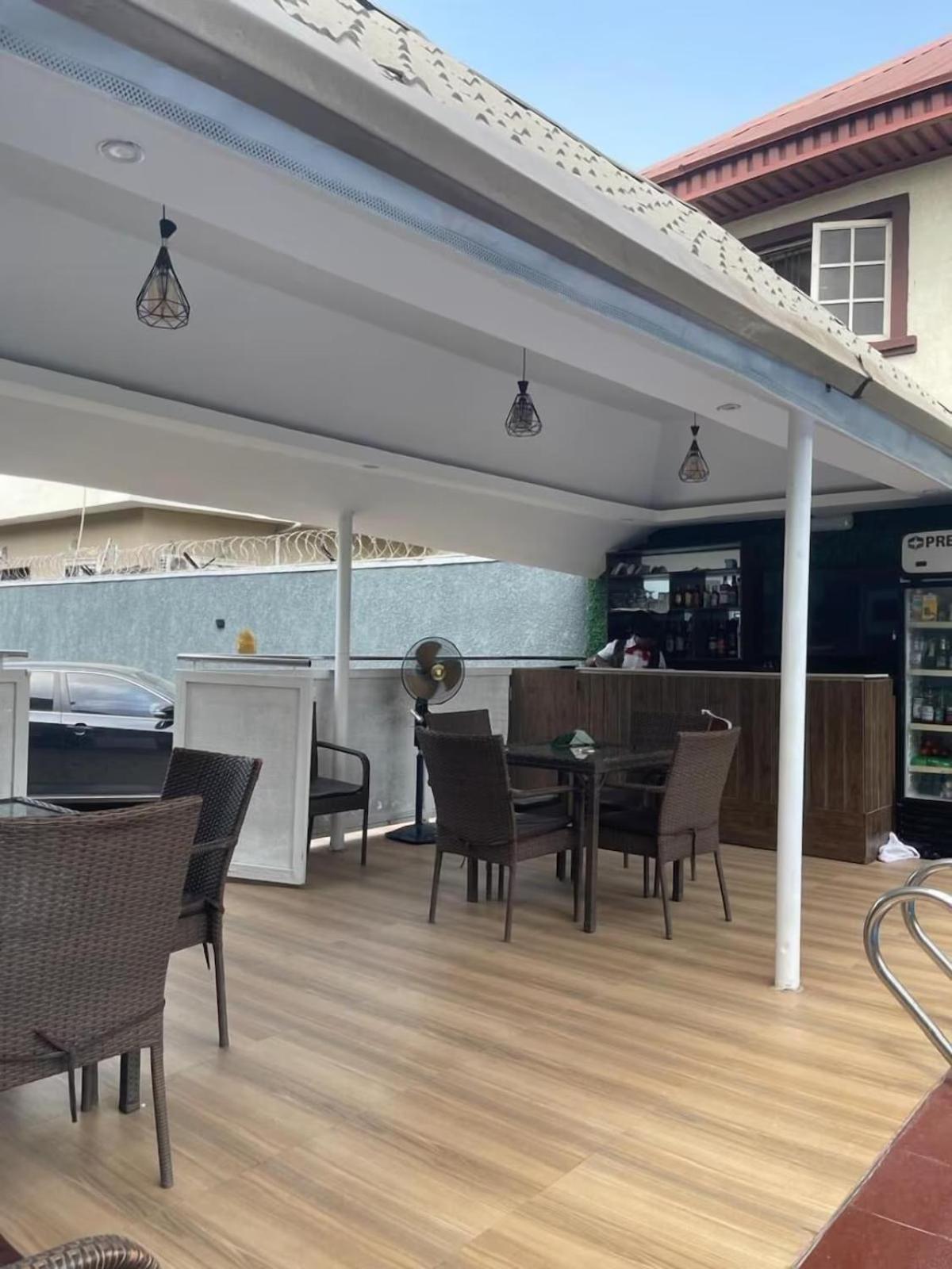 Presken Hotel @Villa Ikeja Exteriör bild